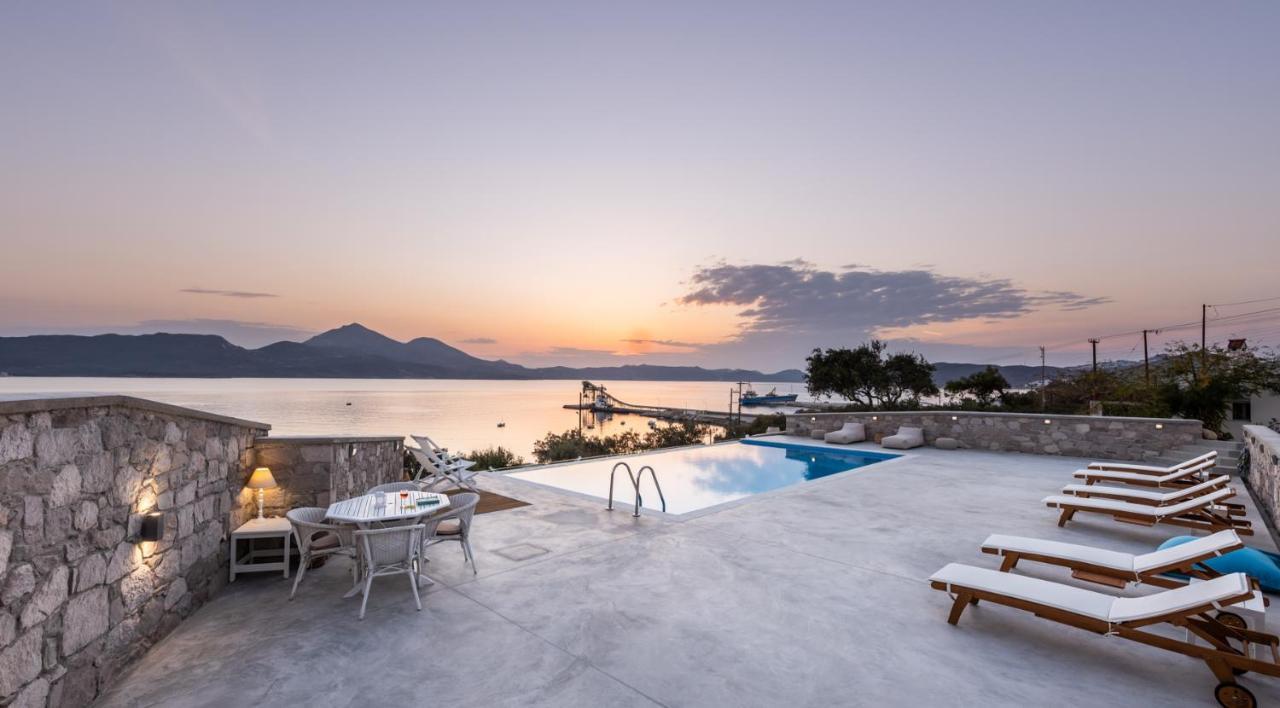 Anemi Suites Адамас Екстер'єр фото