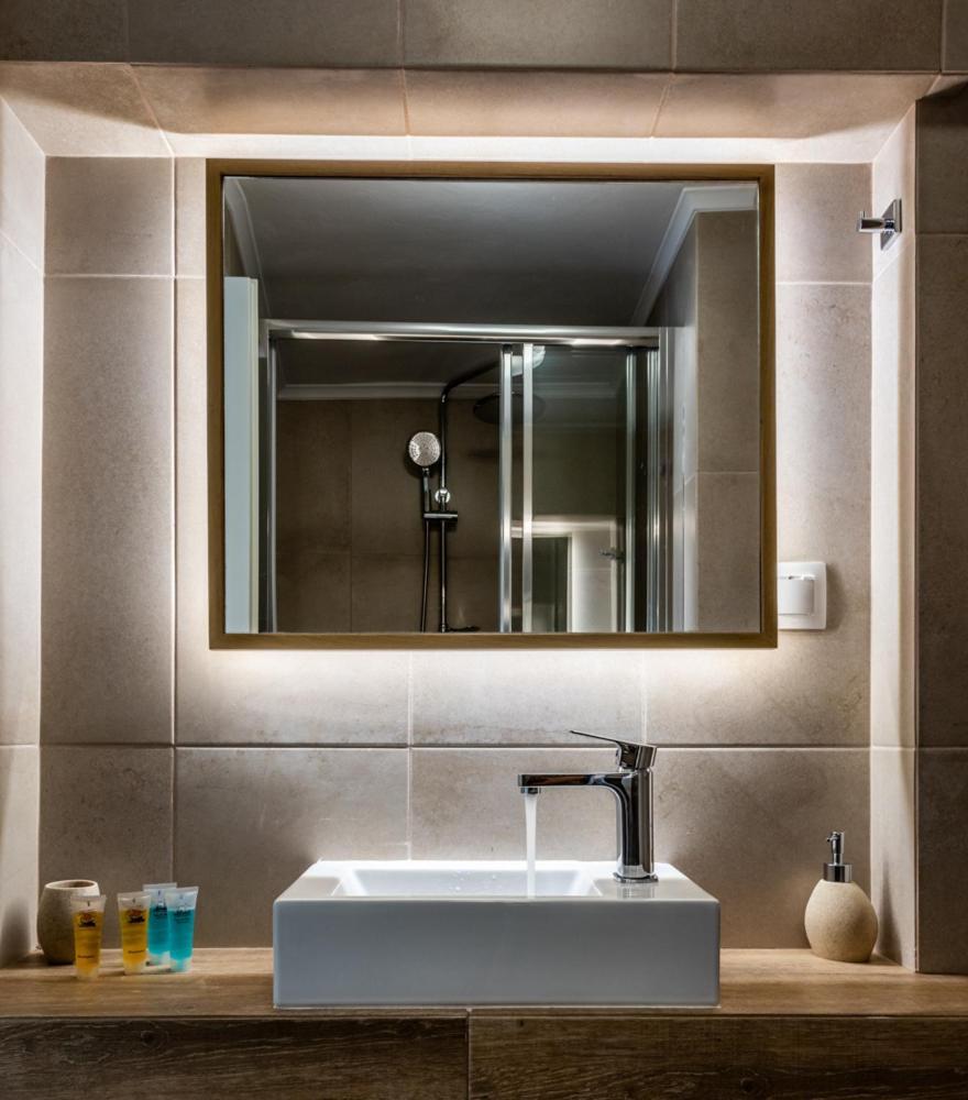 Anemi Suites Адамас Номер фото